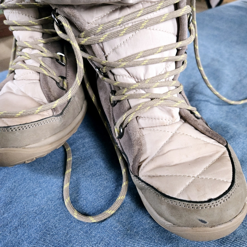 Bearpaw furry boots